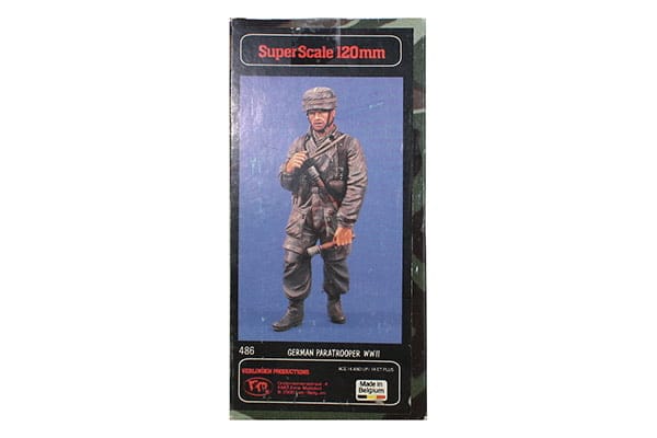 Verlinden WWII German Paratrooper 2 Verlinden Productions Super Size series (486) German Paratrooper WWII box