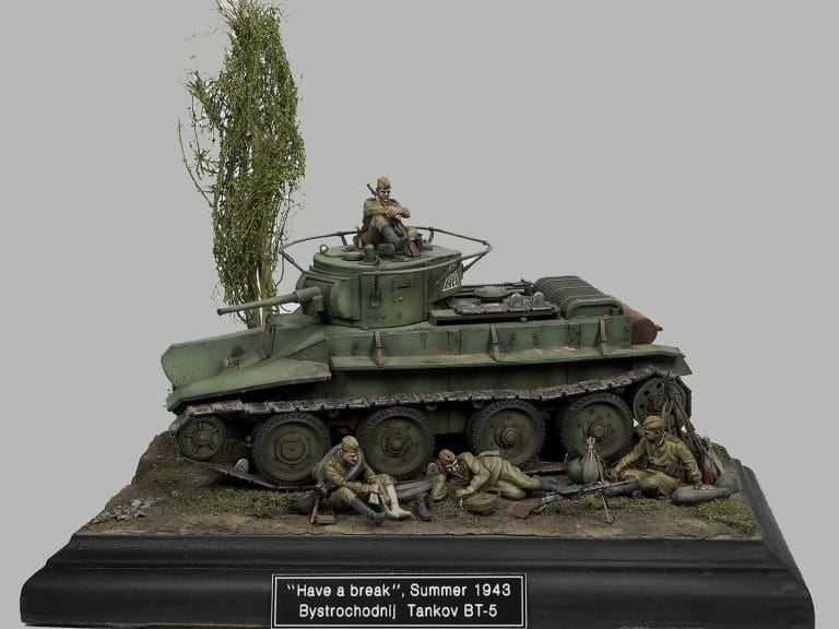 1/35 Soviet Light Tank BT-5 front