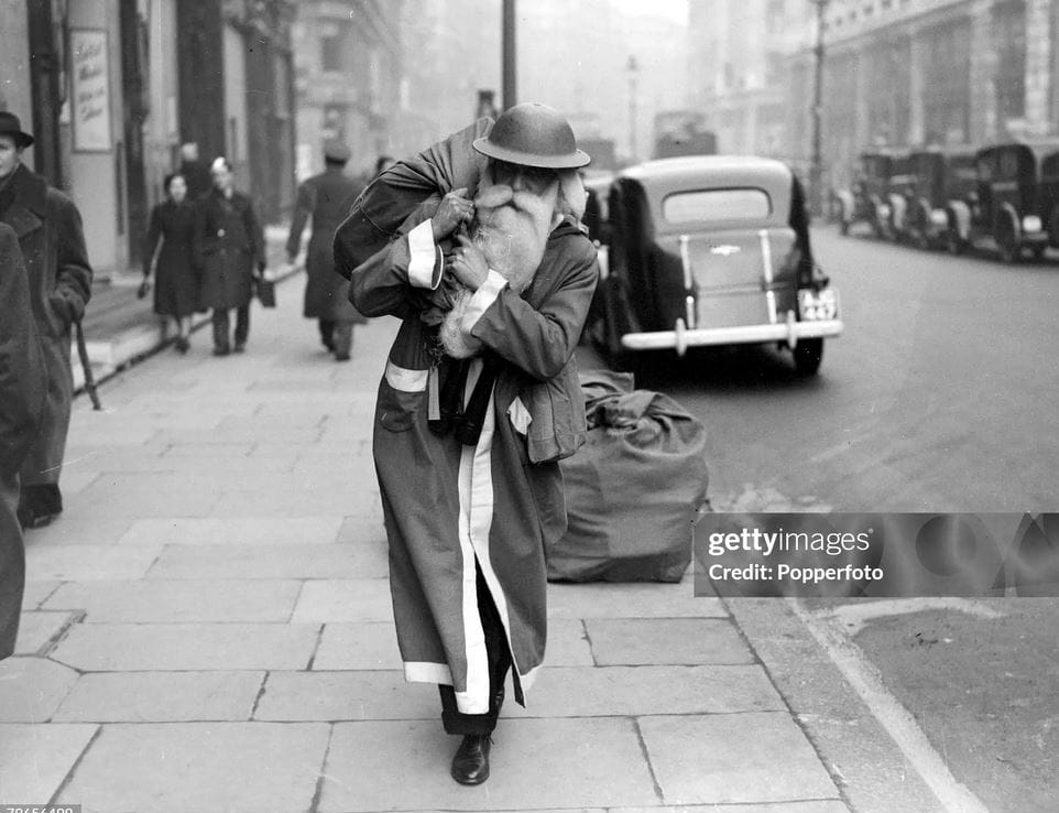 dday santa archive photo