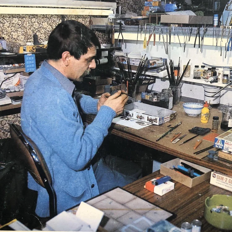 Belgian Scale modeller Francois Verlinden siting on his workbench