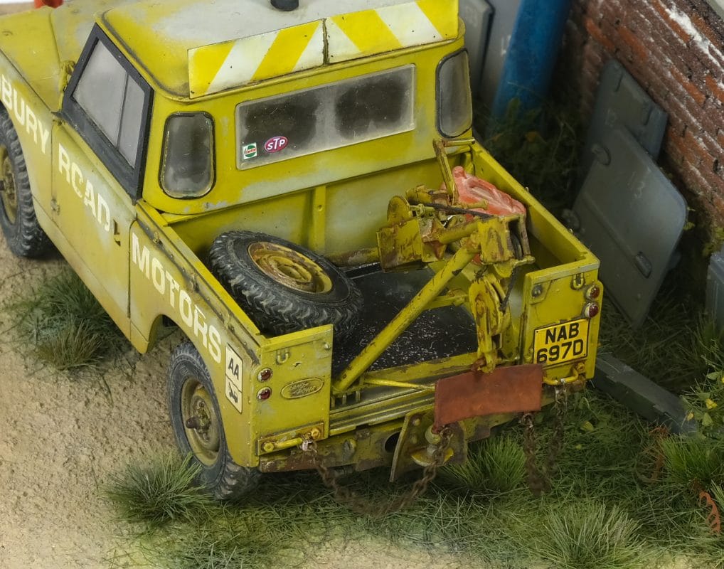 land rover 88 series iia crane tow recovery truck 1 35 02